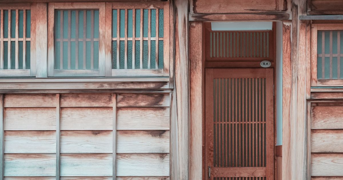 古い木造住宅の外観(イメージ)
