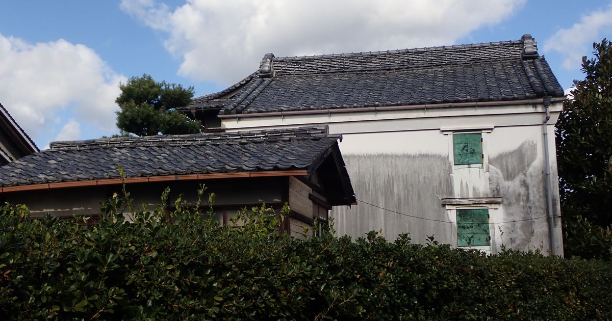 古い日本家屋の外観(イメージ)